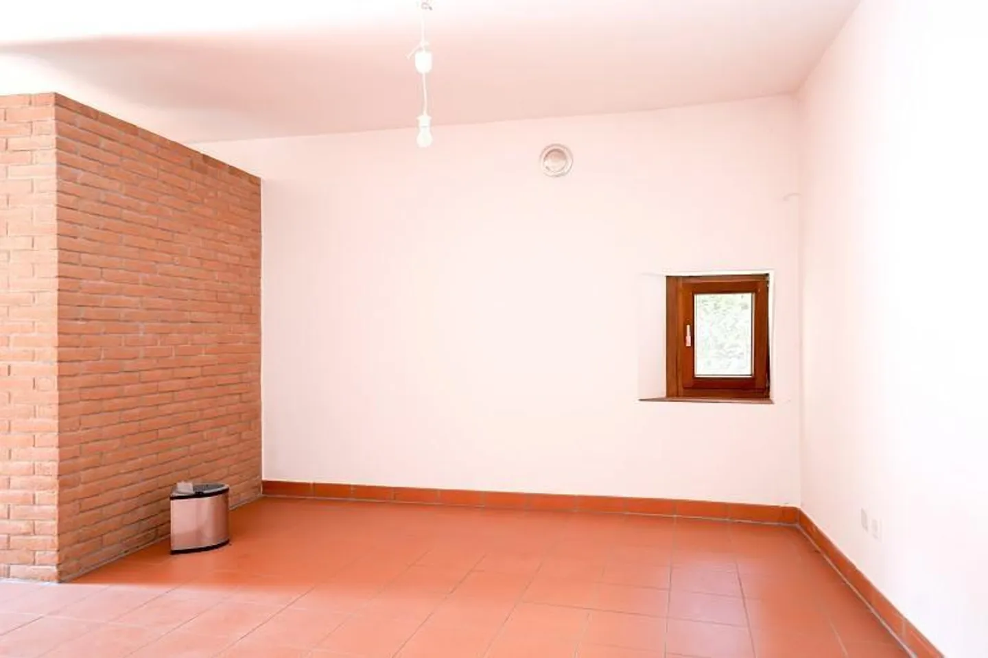 Casa con 3 appartamenti, centrale, soleggiata, tranquilla - Foto 14 di 36