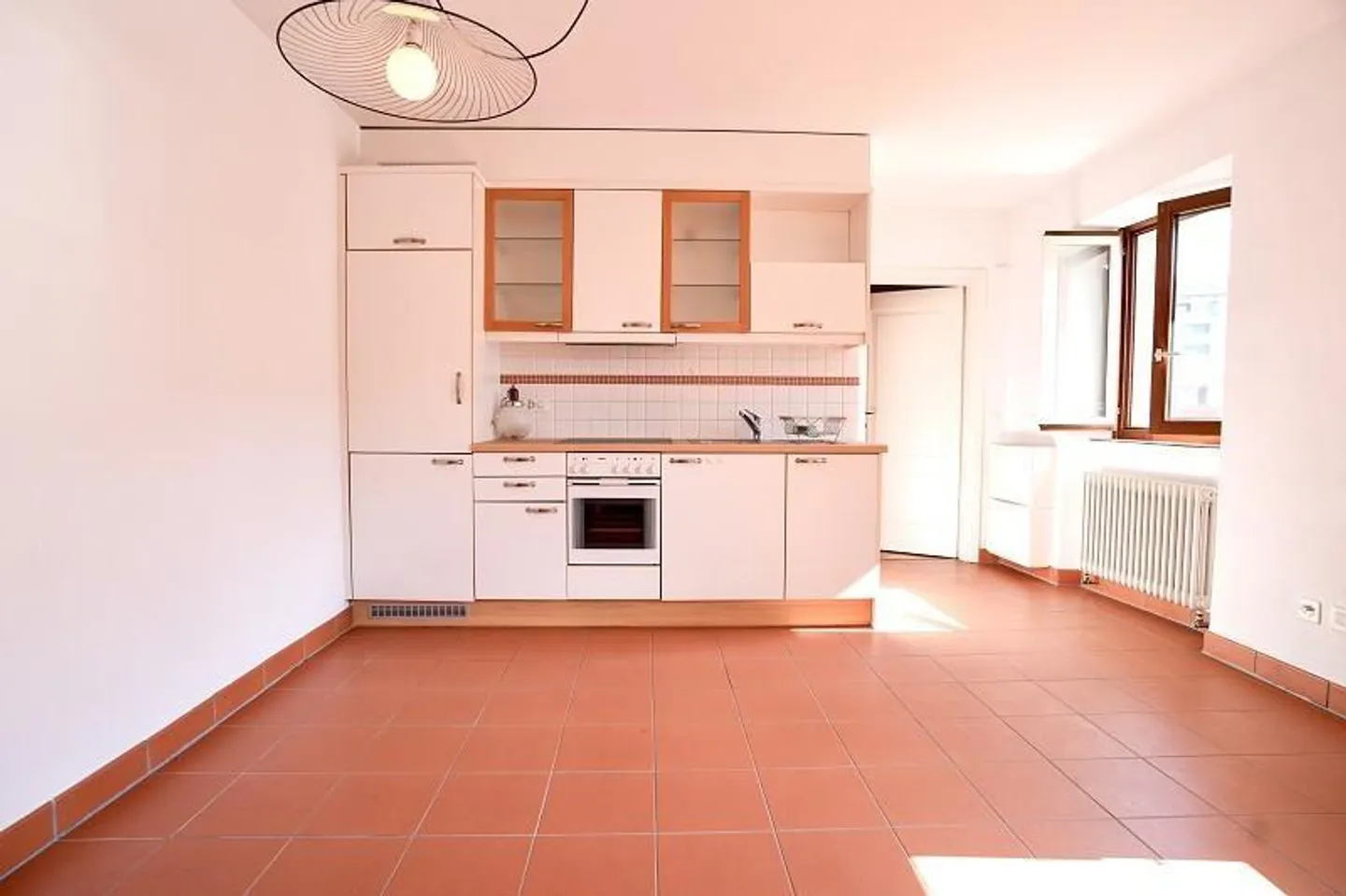 Casa con 3 appartamenti, centrale, soleggiata, tranquilla - Foto 15 di 36
