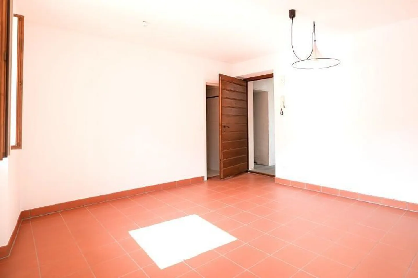 Casa con 3 appartamenti, centrale, soleggiata, tranquilla - Foto 23 di 36