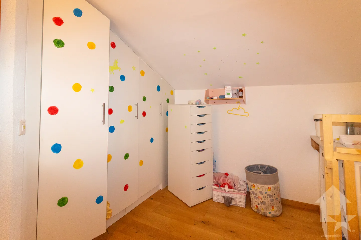 Renovated barn with 4.5 rooms and 107 m2 of living space as well as a 40 m2 large garden - Photo 8 of 14