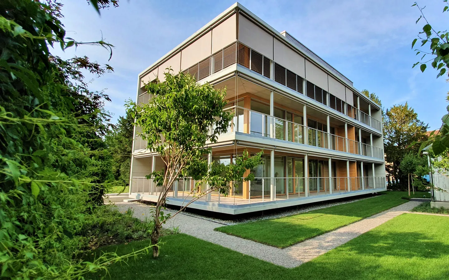 Einzigartiges Mehrfamilienhaus - Foto 1 von 11