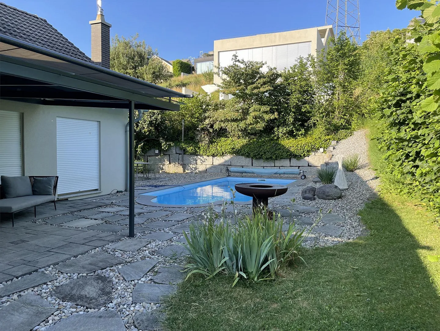 7.5-room single-family house with high-quality furnishings on the sunny slope - Photo 3 of 29