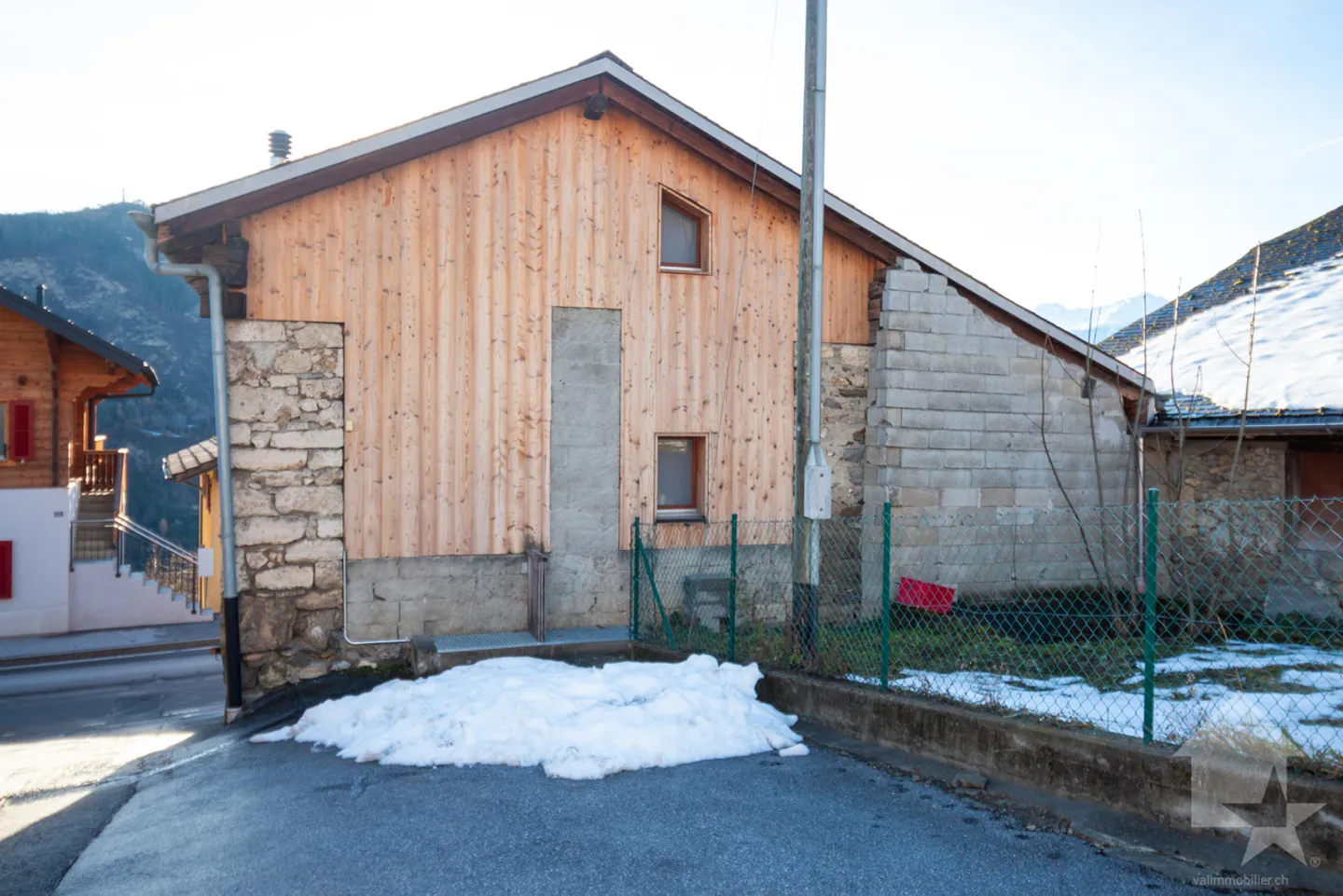 Renovated barn with 4.5 rooms and 107 m2 of living space as well as a 40 m2 large garden - Photo 13 of 14
