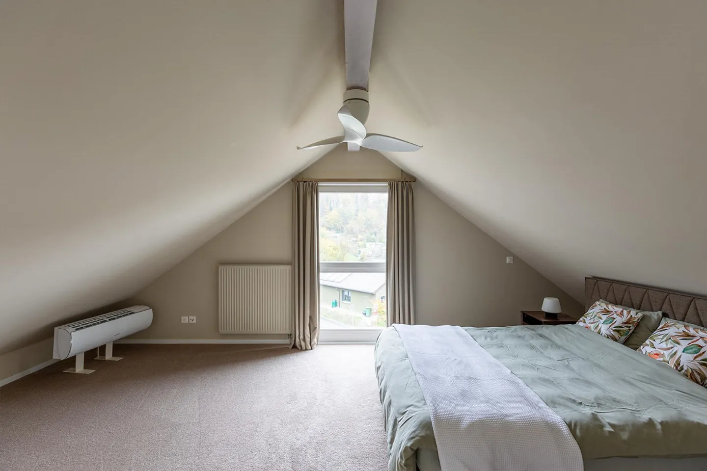 7.5-room single-family house with high-quality furnishings on the sunny slope - Photo 14 of 29