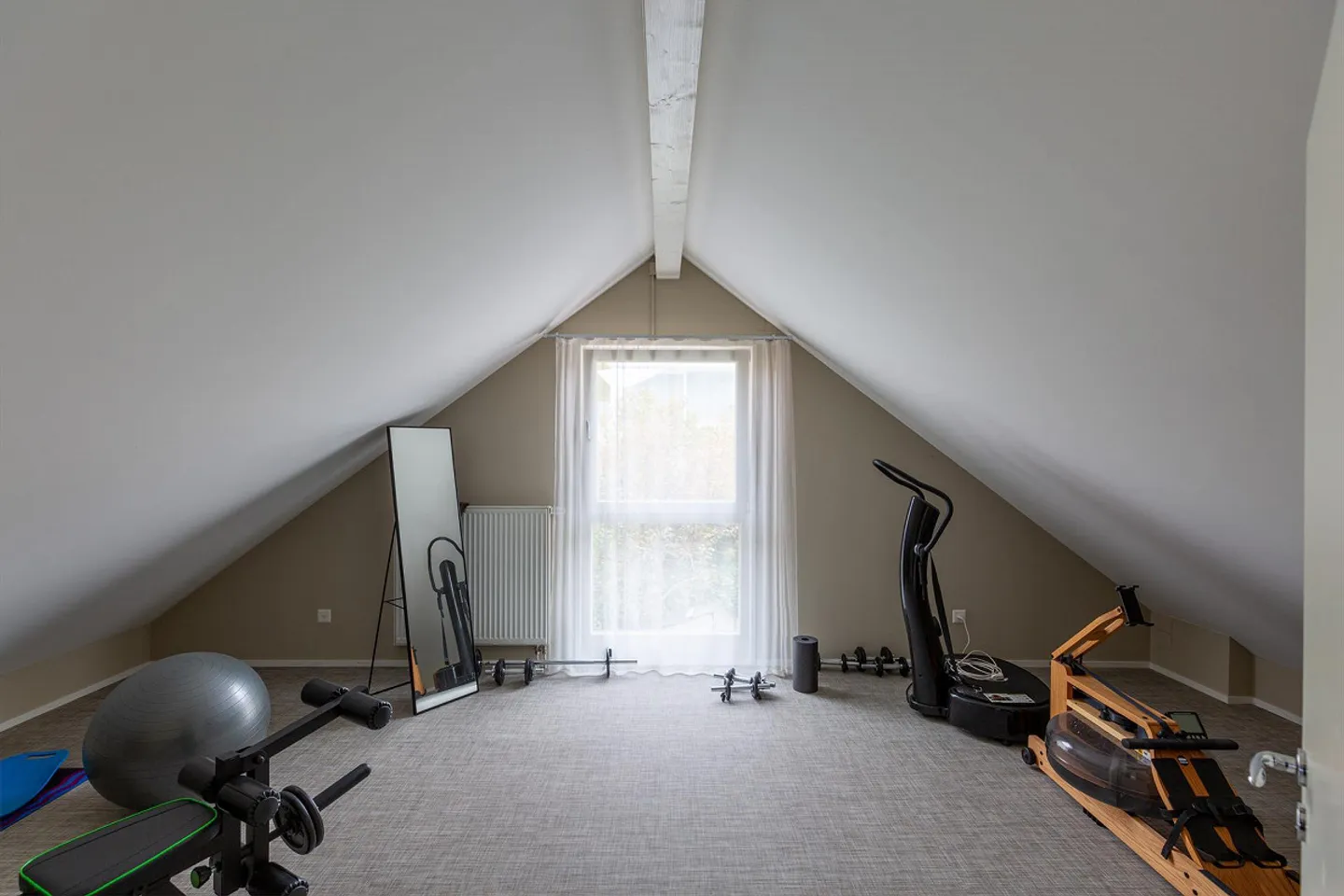 7.5-room single-family house with high-quality furnishings on the sunny slope - Photo 20 of 29