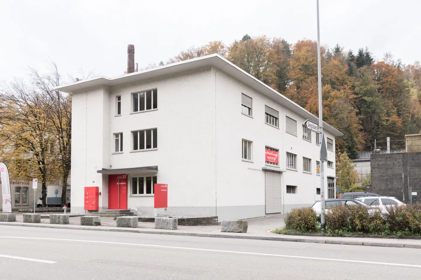 Attractive office space for rent - Photo 4 of 16