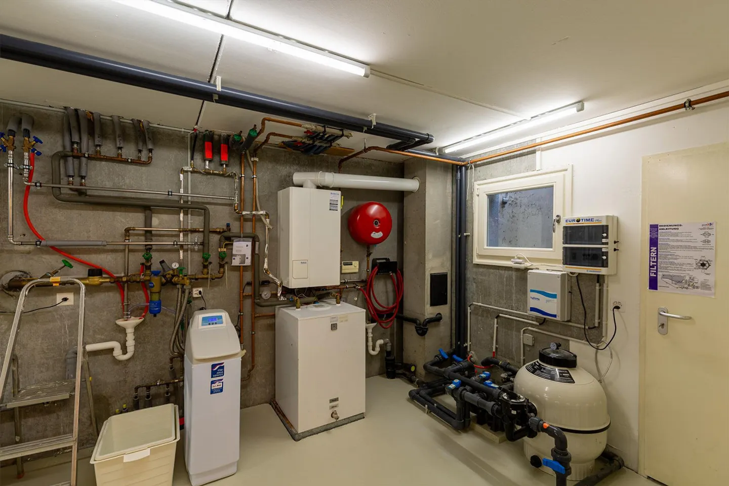 7.5-room single-family house with high-quality furnishings on the sunny slope - Photo 28 of 29