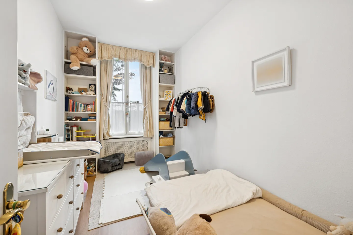 Large property with 3 apartments - Photo 8 of 31