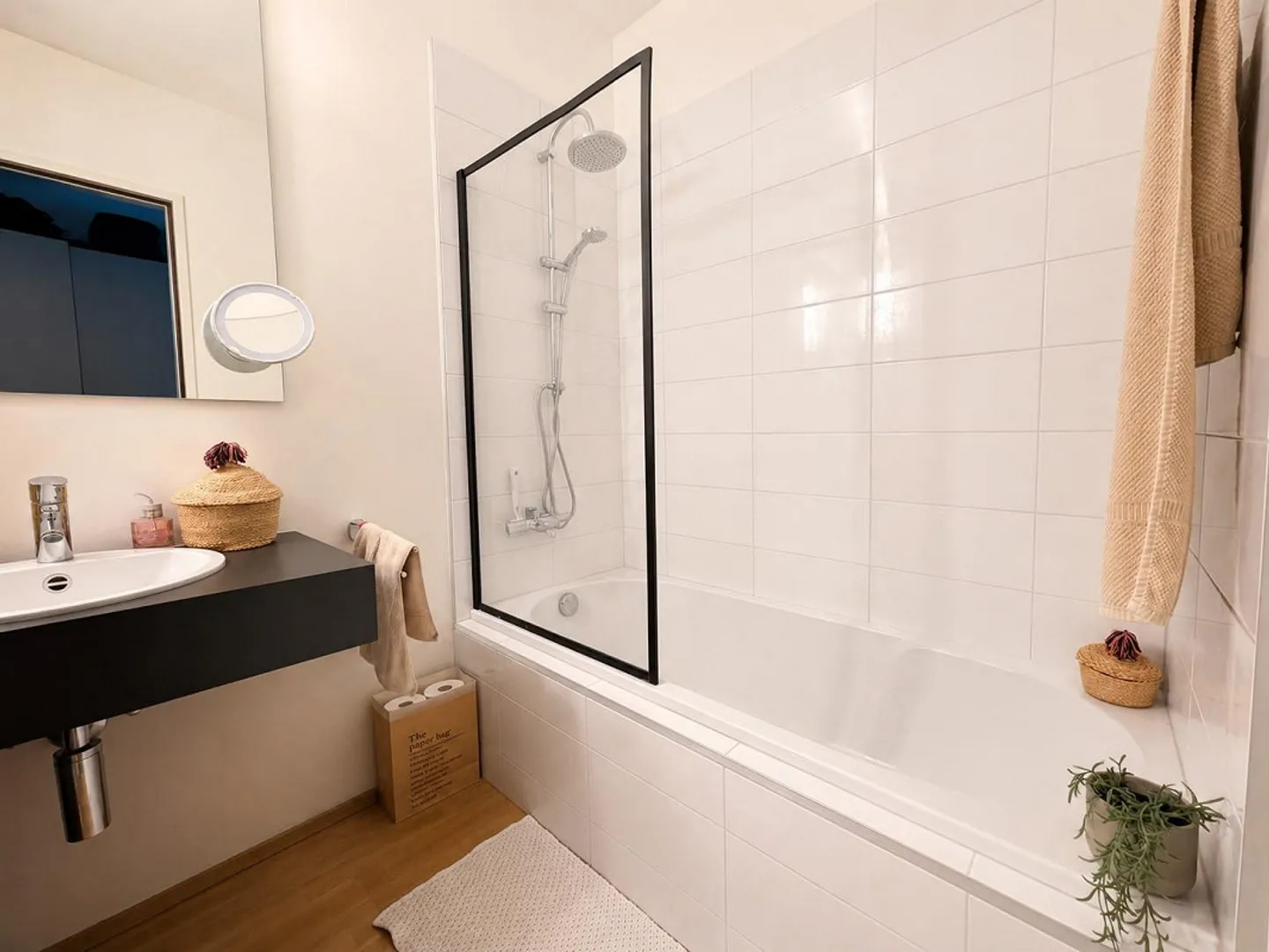 Superbe 2,5 pièces dans un quartier pratique - Photo 3 sur 3