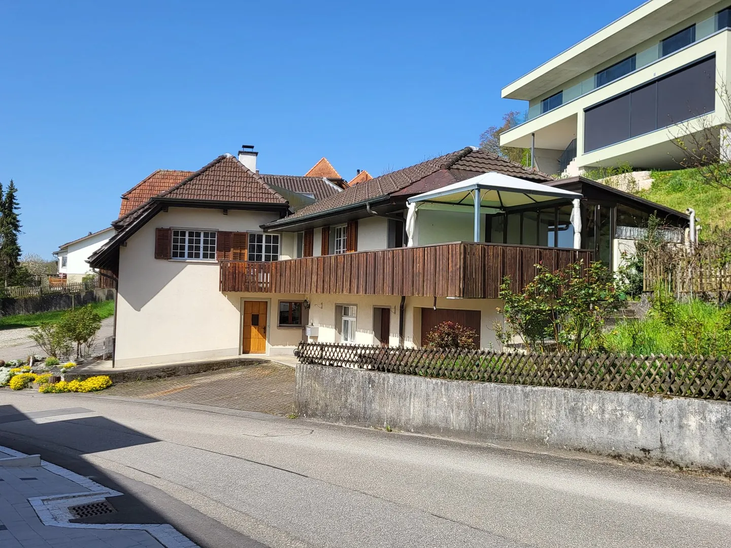 Edificio residenziale con spazi commerciali – La tua nuova sede per vivere e lavorare - Foto 4 di 17