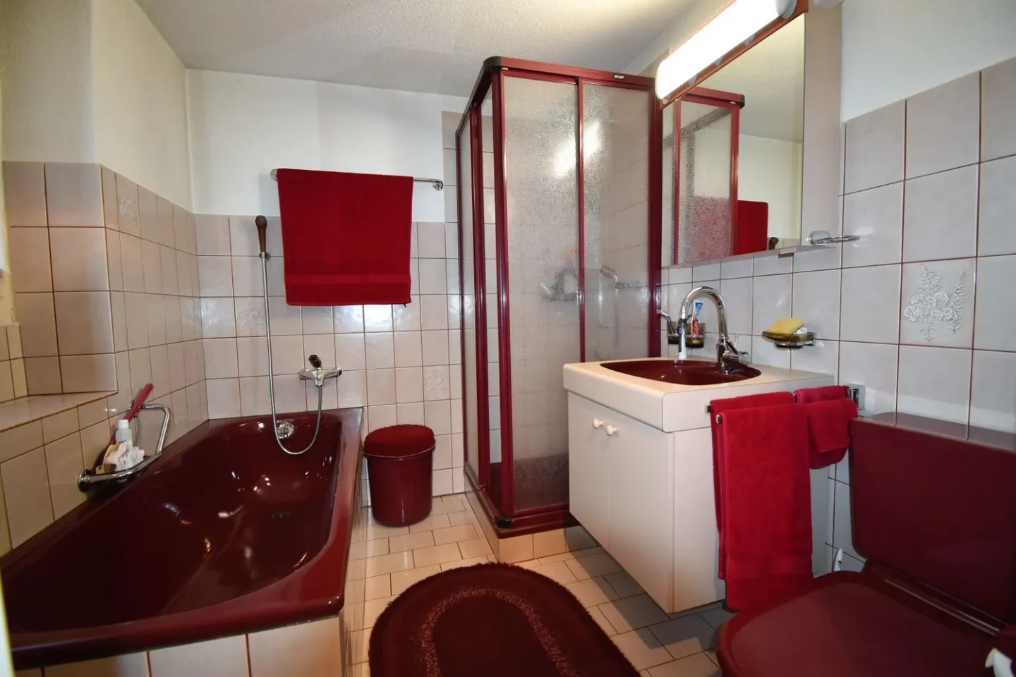 Well-maintained residential building with commercial space. - Photo 7 of 10