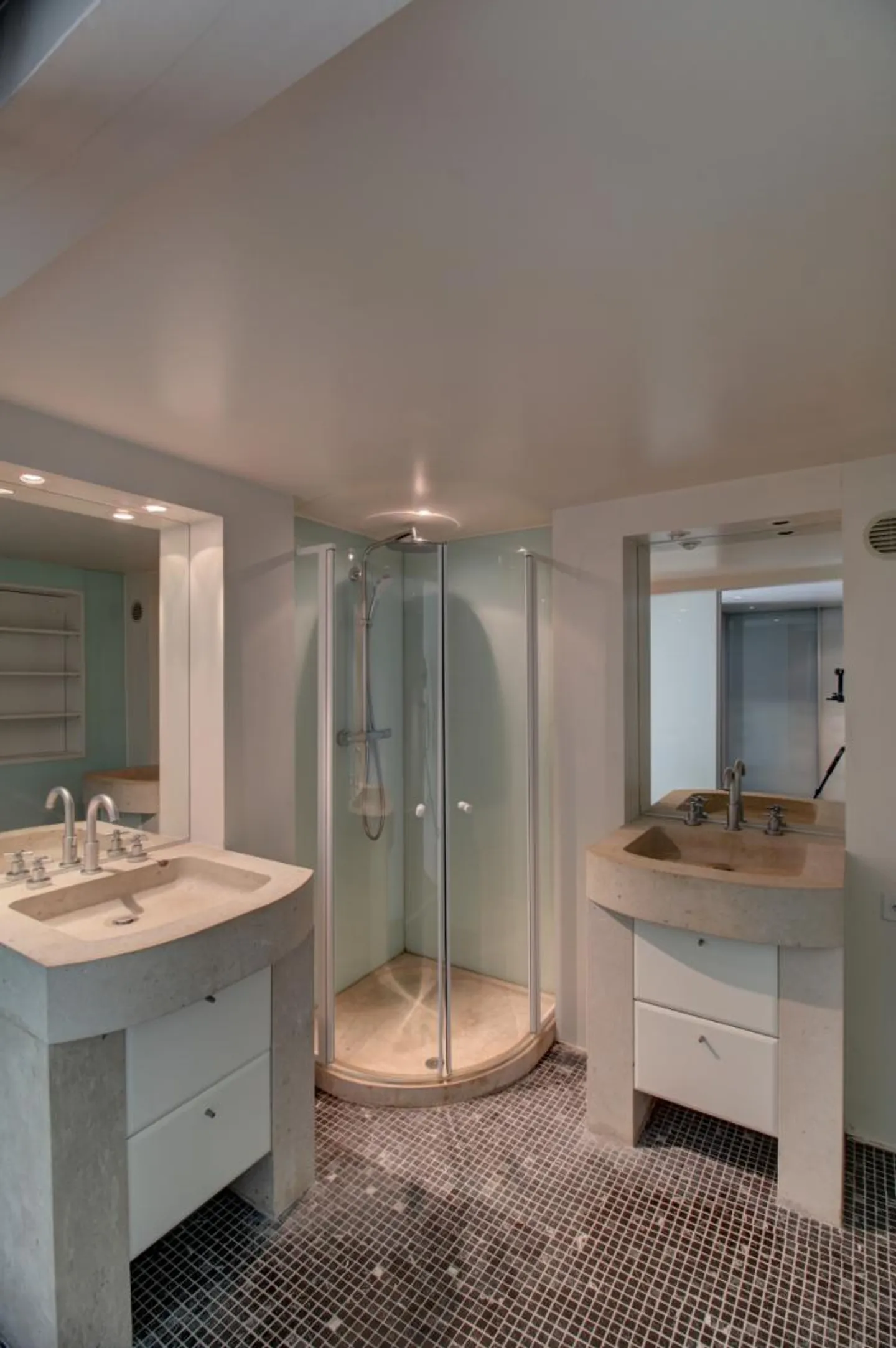 Geräumige Villa mit moderner Renovierung - Foto 6 von 7