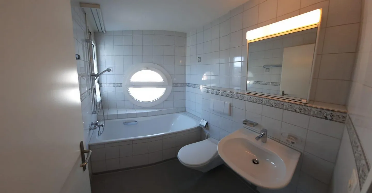 Central 4.5-room apartment with parking space in Kerns (rented) - Photo 4 of 12