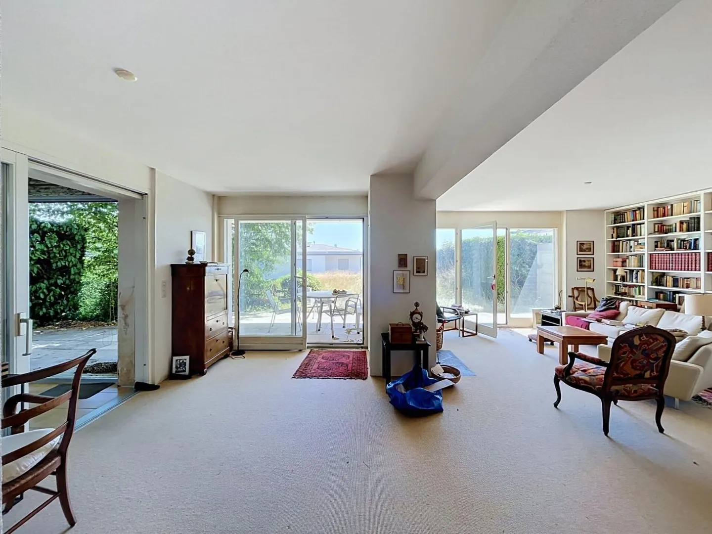 Charming Duplex with Lake View - Photo 5 of 10