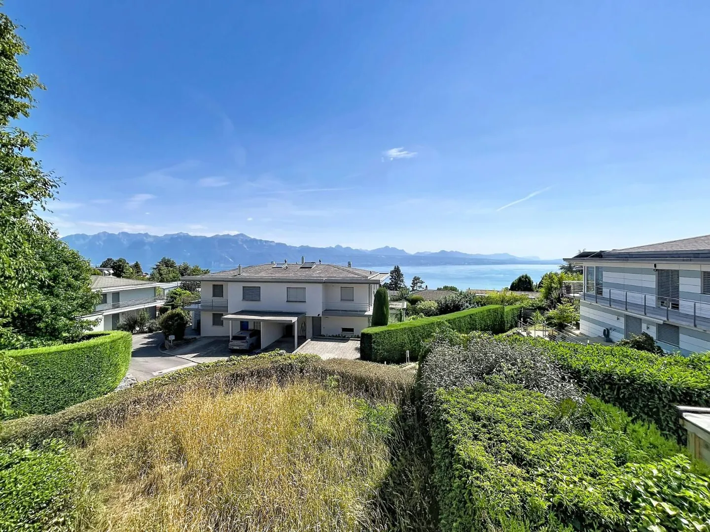 Charming Duplex with Lake View - Photo 1 of 10