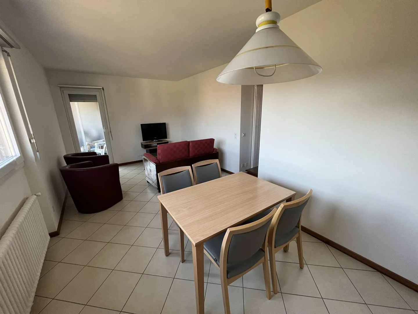 Novazzano, 3.5 Room FURNISHED - ONLY CHF 1,100.- INCLUSIVE - Photo 3 of 10