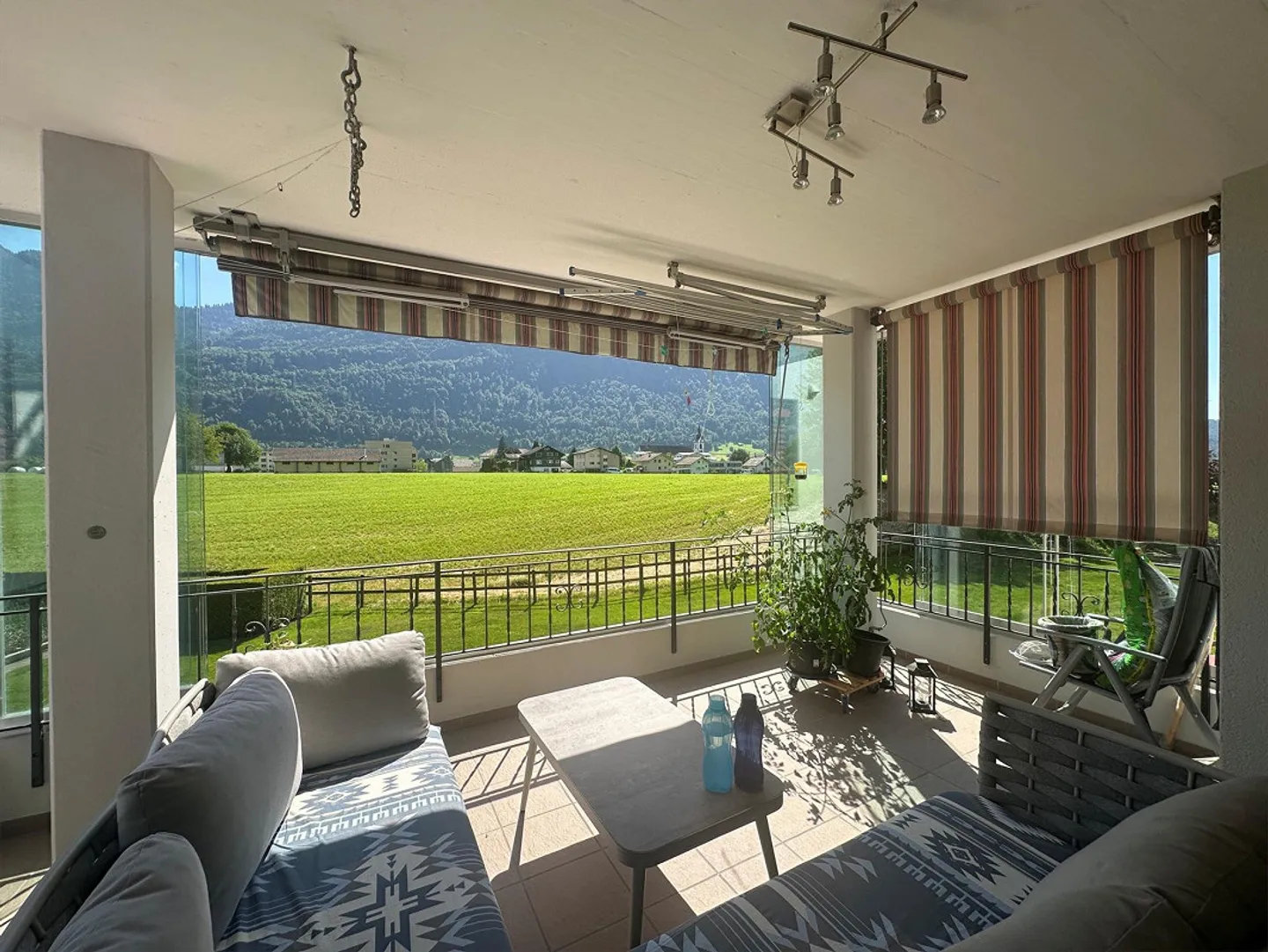 Appartement moderne de 5,5 pièces à vendre - Photo 14 sur 18