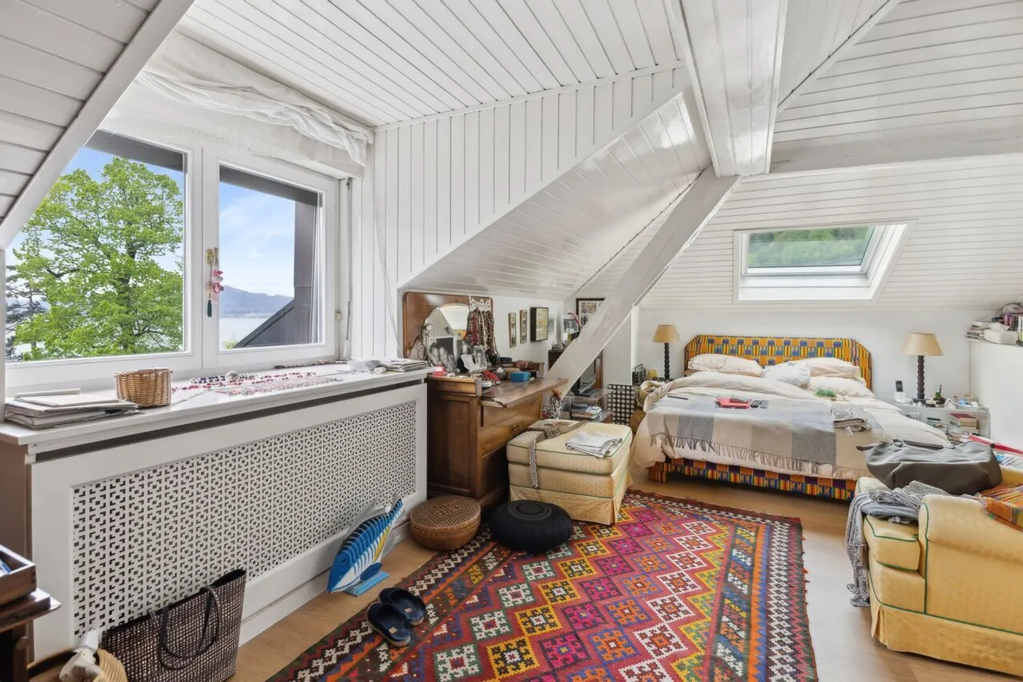 Large property with 3 apartments - Photo 24 of 31