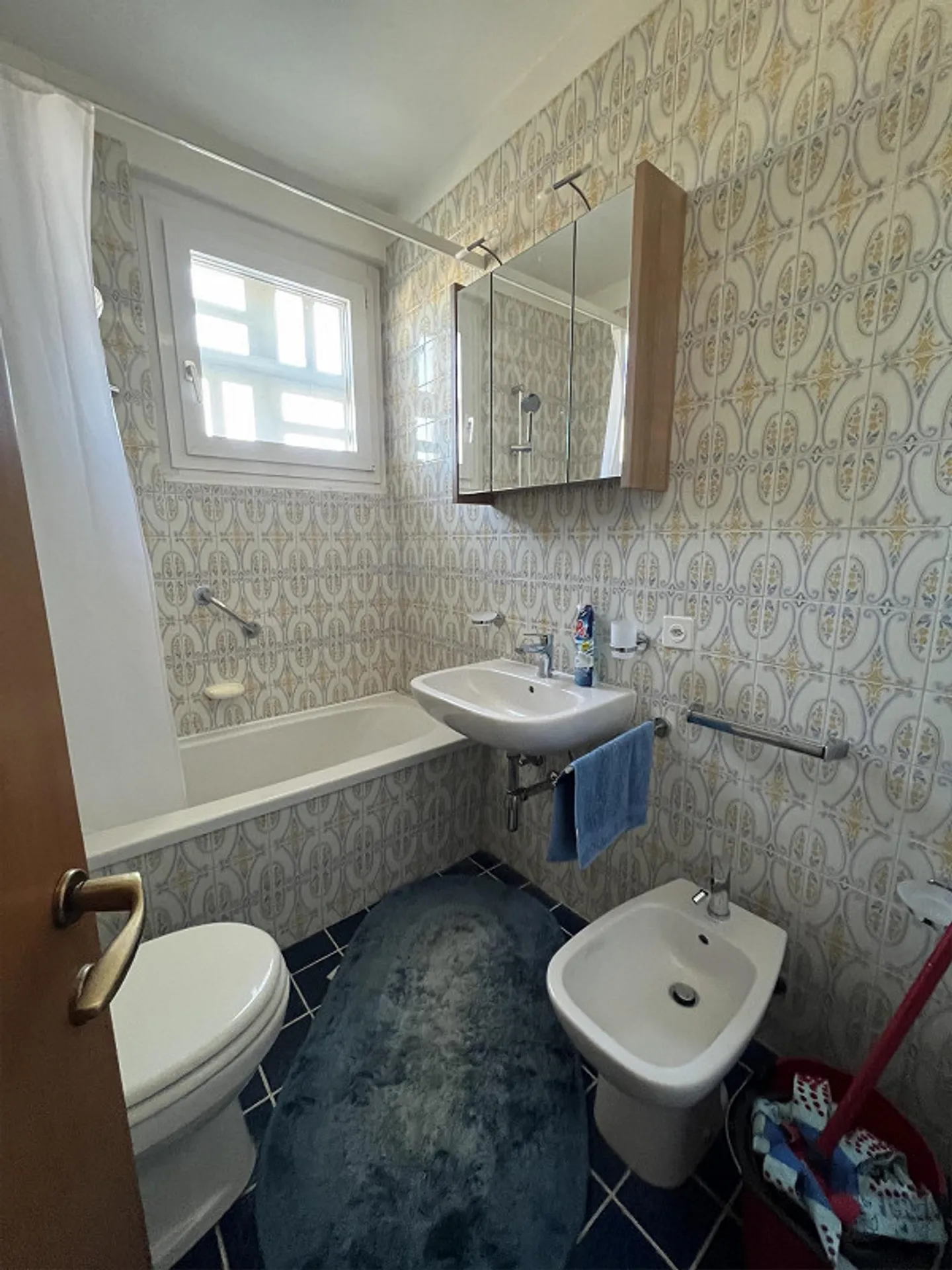 Novazzano, 3.5 Room FURNISHED - ONLY CHF 1,100.- INCLUSIVE - Photo 8 of 10