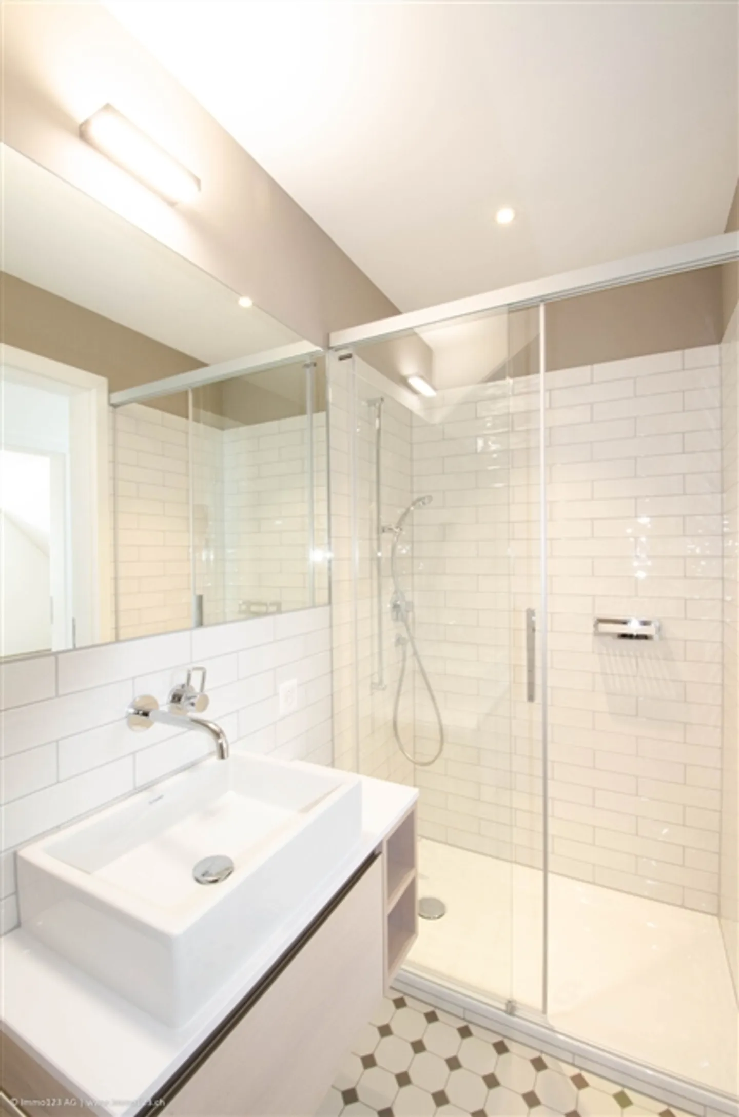 «Altbau Charme trifft auf mondernes Wohnen in Luzern» - Foto 10 von 13