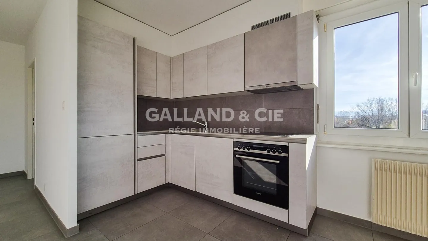 Appartamento di 4 stanze con balcone - Foto 2 di 8