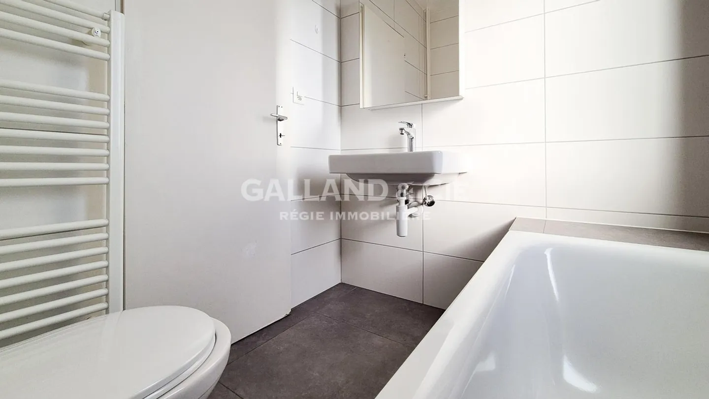 Appartamento di 4 stanze con balcone - Foto 6 di 8