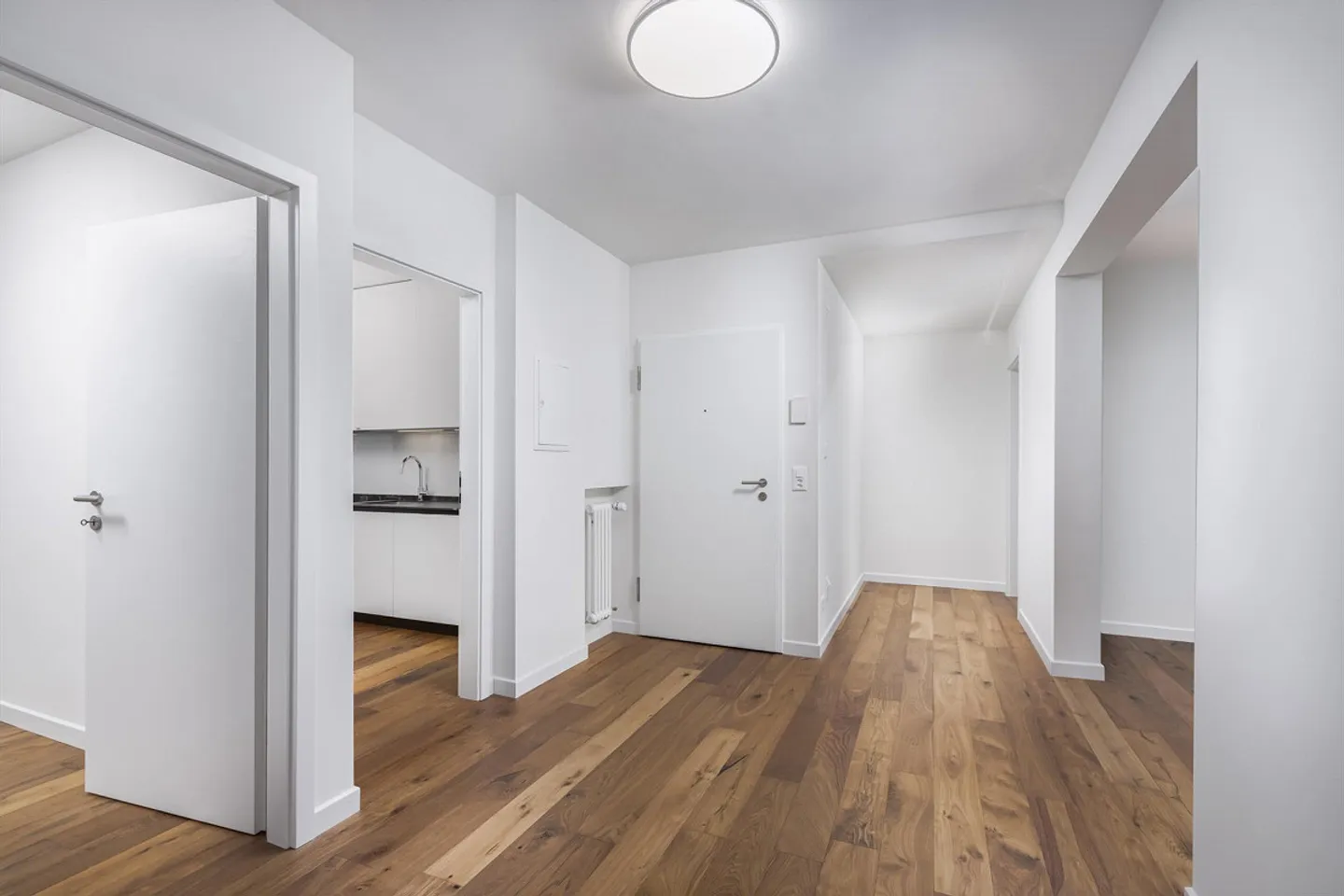 Appartement exclusif 4.5 pièces entièrement rénové à Stabio - Photo 9 sur 9