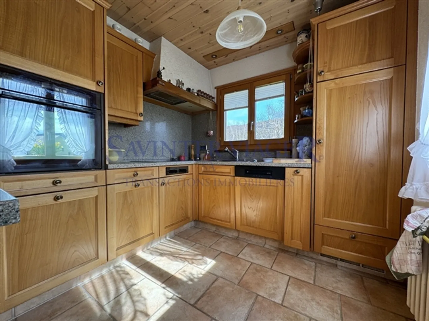 Les Bioux, Lake Joux, Chalet - Sale & Rental - Photo 3 of 13