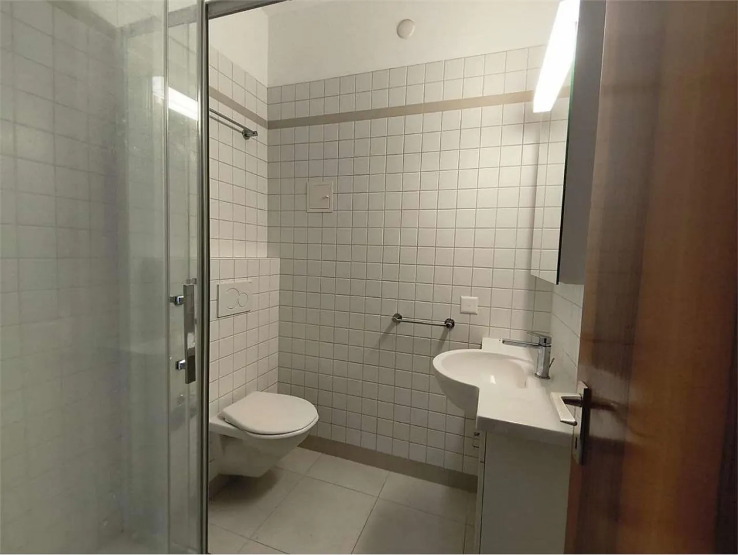 Lugano - Spacious Studio in a Strategic Location 10 Minutes from the City - Photo 5 of 6
