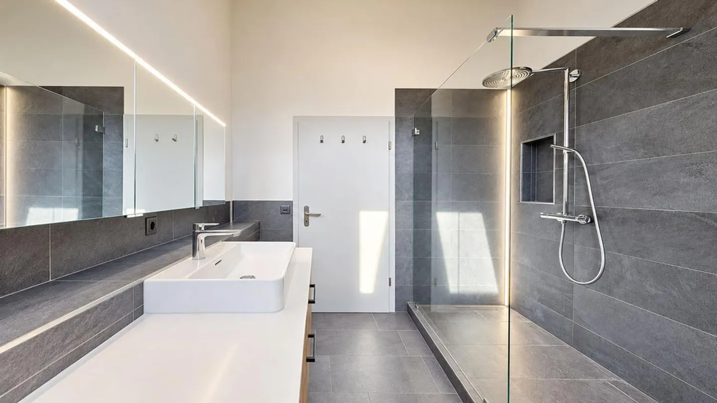 Geräumiges Familien-Doppeleinfamilienhaus - Foto 11 von 21