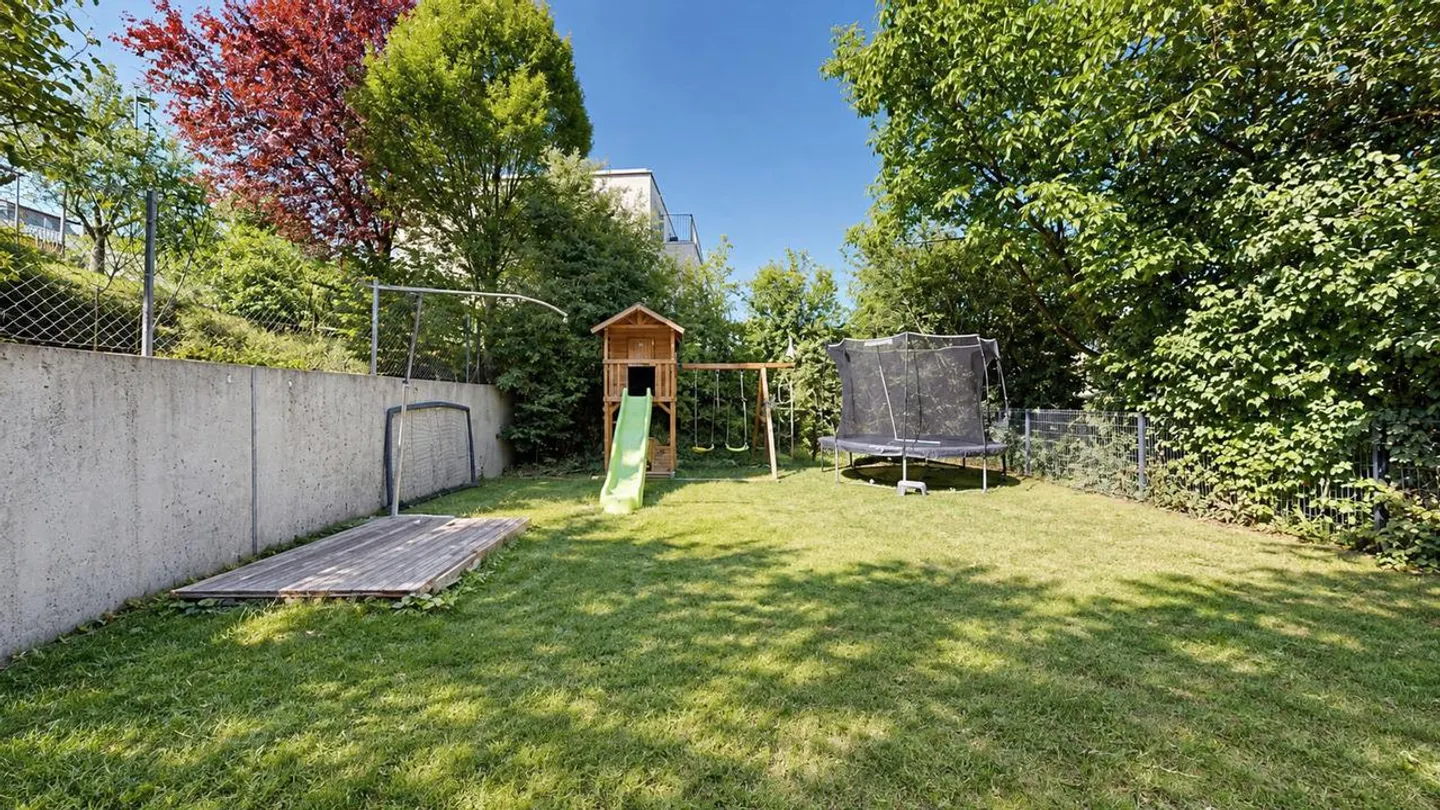 Geräumiges Familien-Doppeleinfamilienhaus - Foto 18 von 21