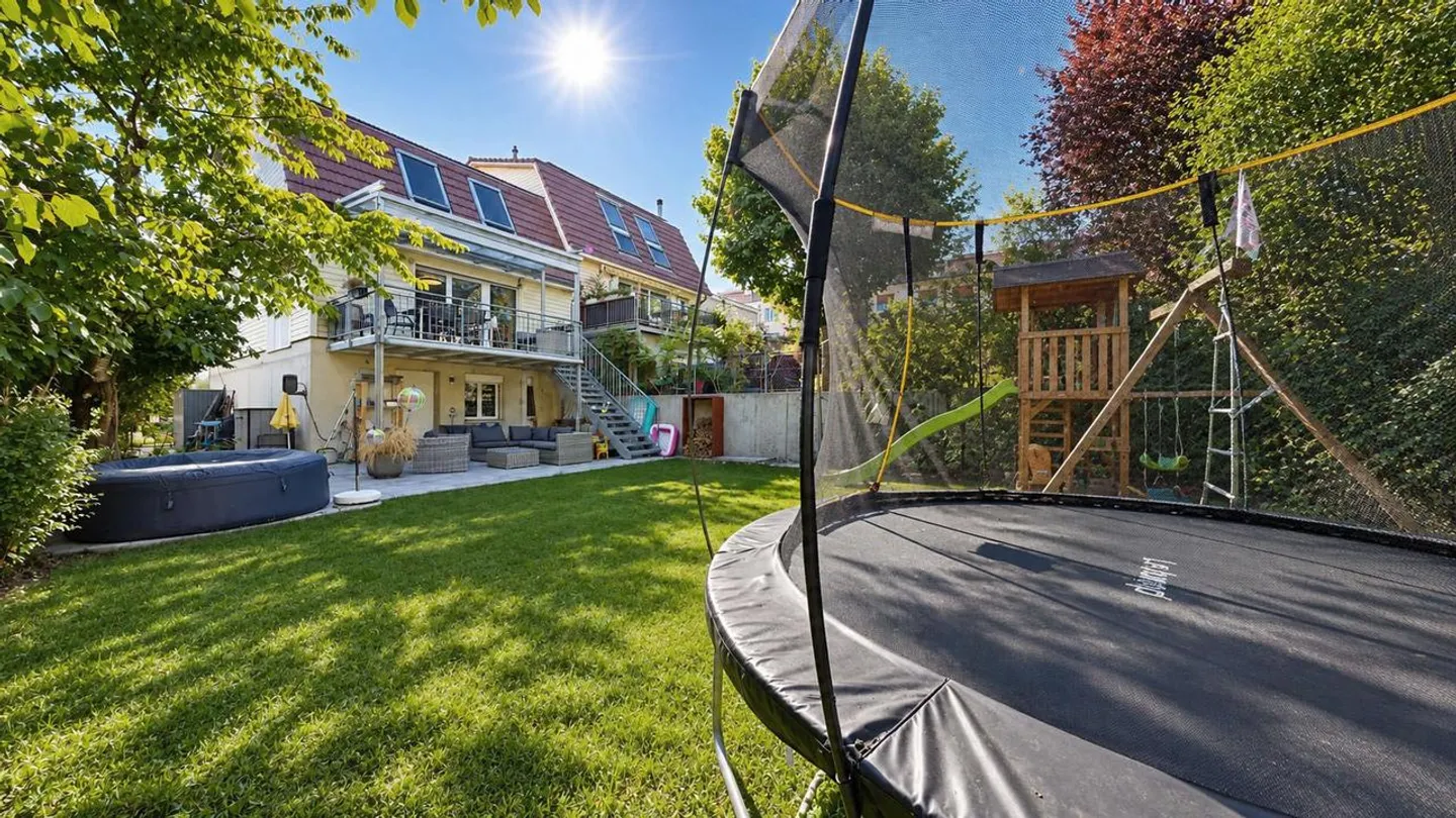 Geräumiges Familien-Doppeleinfamilienhaus - Foto 19 von 21