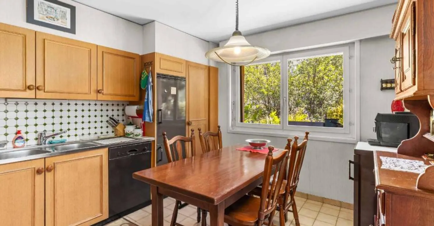 Spacious 5.5-room duplex with generous balcony - Photo 3 of 6
