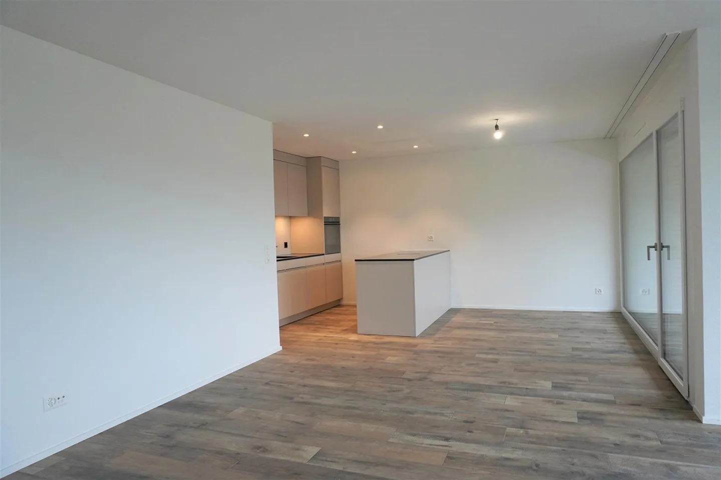 Stilvolle Attika-Wohnung in Itingen - Foto 5 von 14