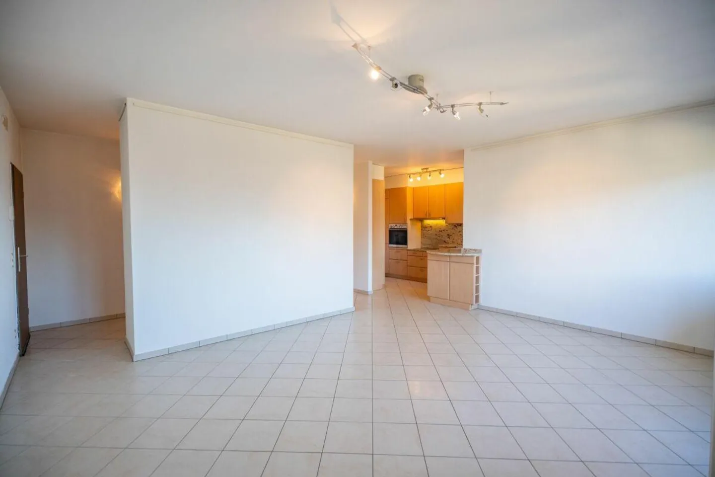 Bel appartement de 3,5 pièces avec terrasse - Photo 8 sur 12