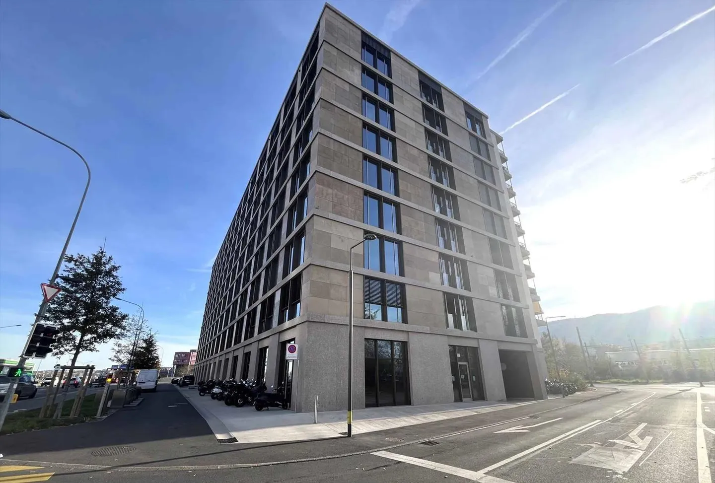 Bureaux modernes et lumineux  310 m² Gare de Lancy Bachet - Photo 1 sur 11