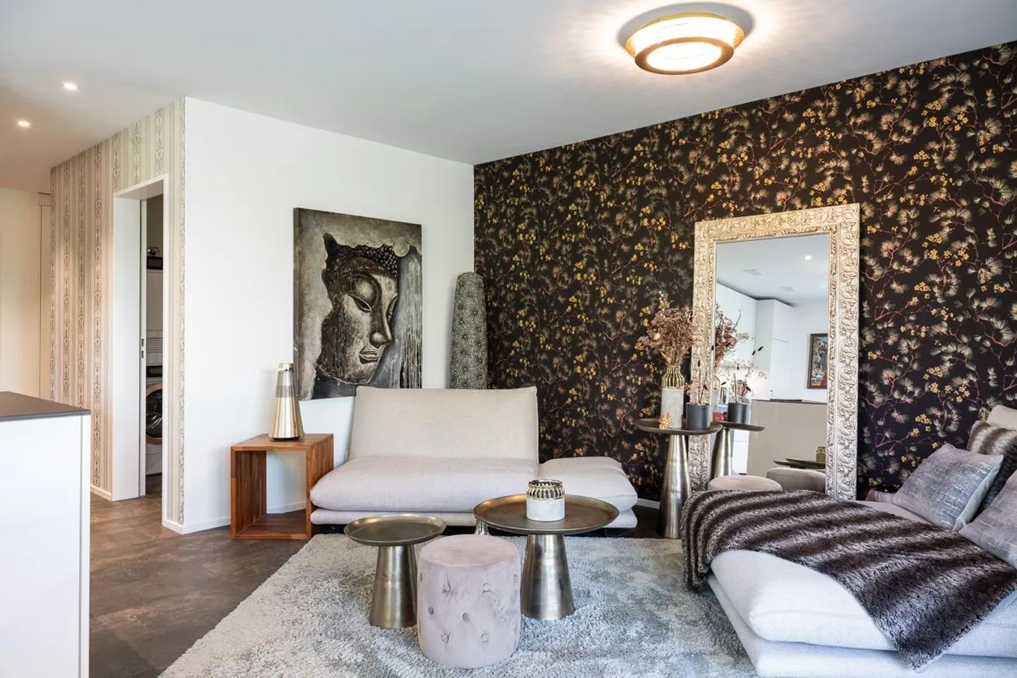 Boutique living experience with 115 m² private garden! - Photo 4 of 8