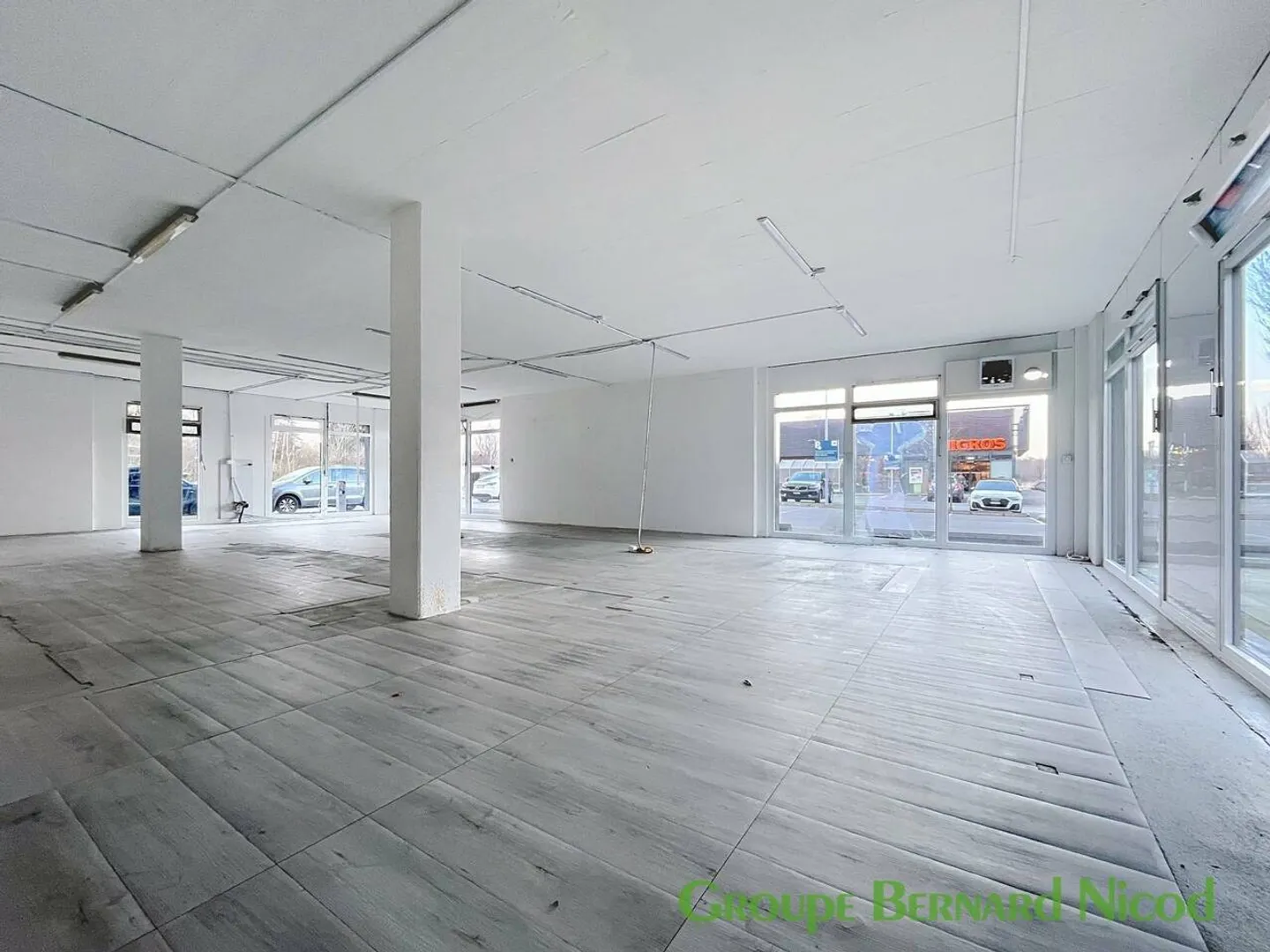 Spazio commerciale di 159 m2 al piano terra - Simplon 21 - Foto 1 di 3