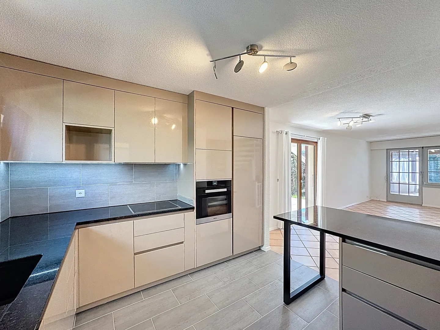 Charmante Villa Familiale à Froideville - Photo 2 sur 7