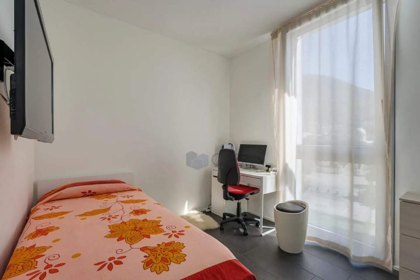 VIVERE NEL CENTRO DI LUGANO - SENZA RINUNCIARE ALLA PACE - Foto 11 di 14
