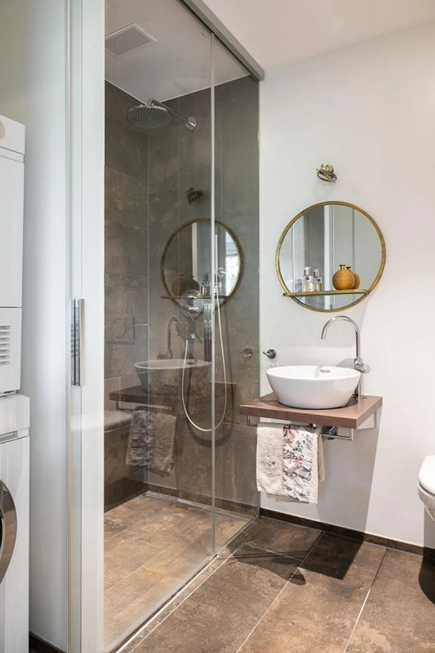 Boutique living experience with 115 m² private garden! - Photo 6 of 8