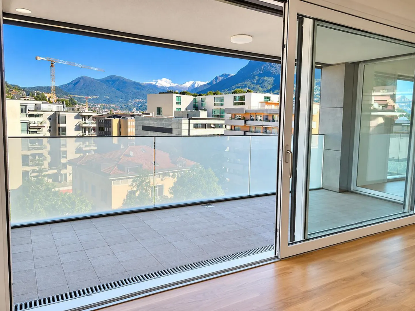 Appartamento di 3.5 locali nel cuore di Paradiso - Foto 3 von 7