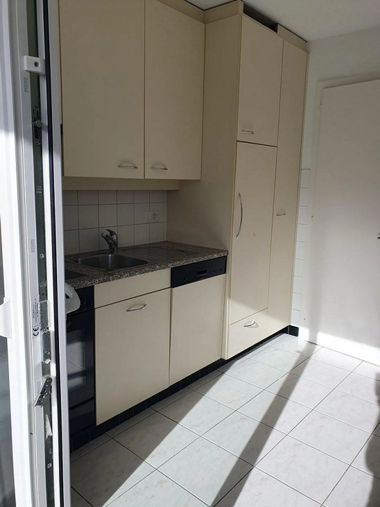 To seize! Charming apartment in a residential area in Sion! - Photo 3 of 6