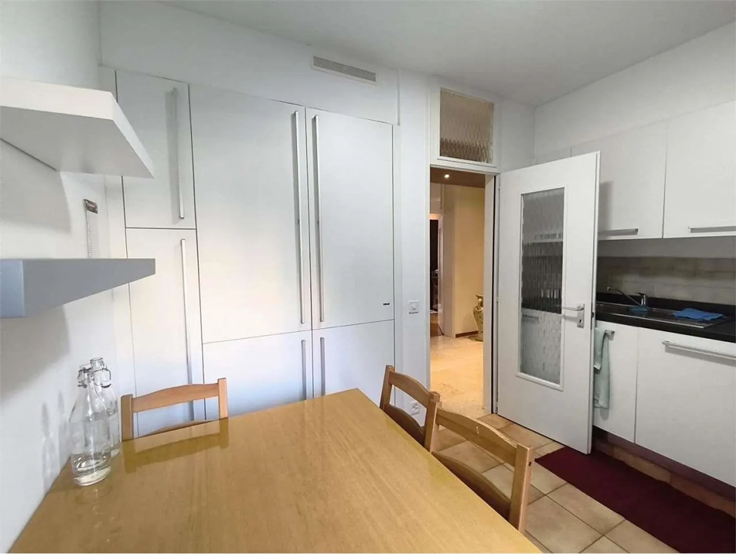 Viganello - Looking for a Roommate - Elegant Furnished Three-Room Apartment with Terrace - Photo 8 of 11