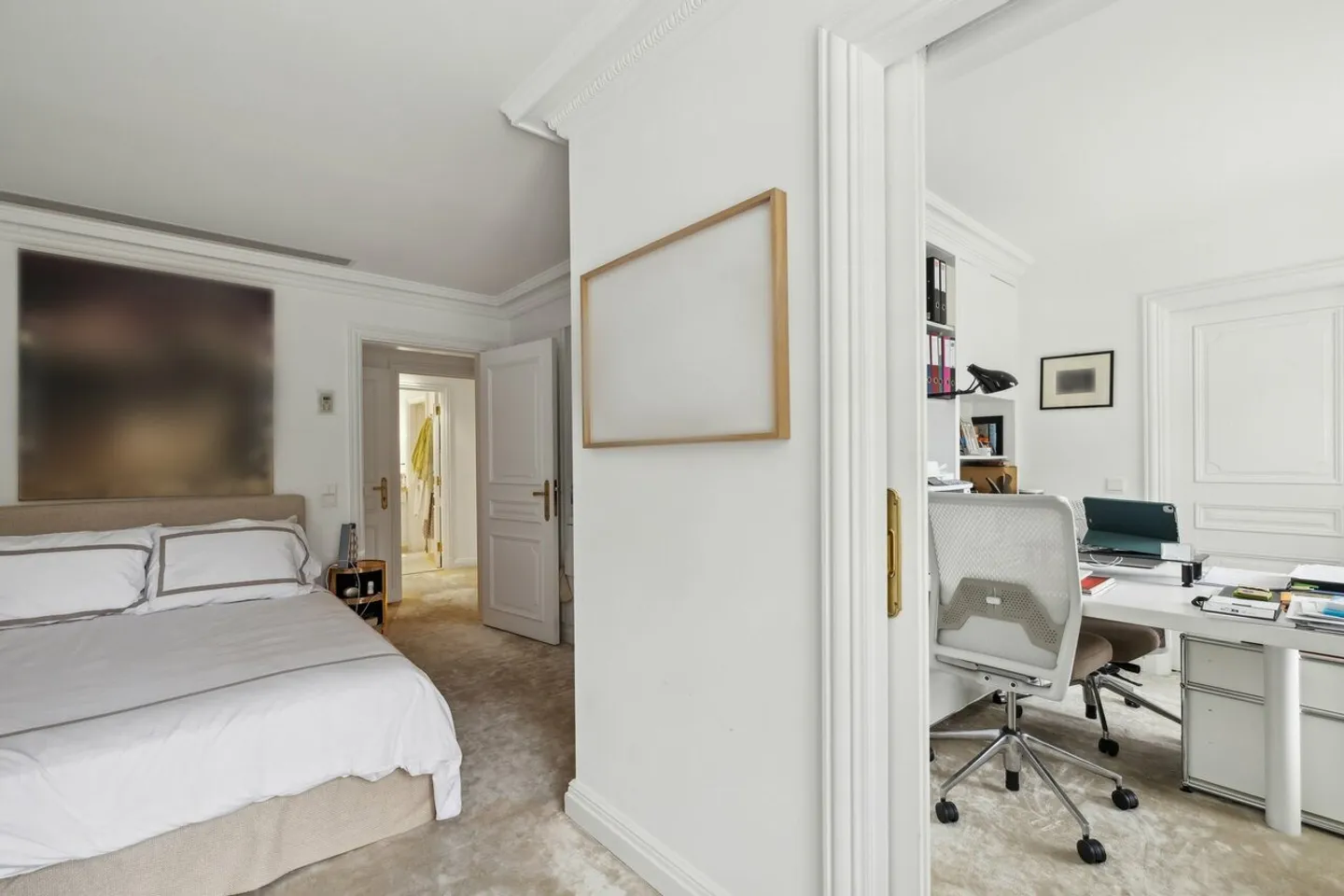 Superbe appartement entièrement rénové face au lac - Photo 5 sur 7