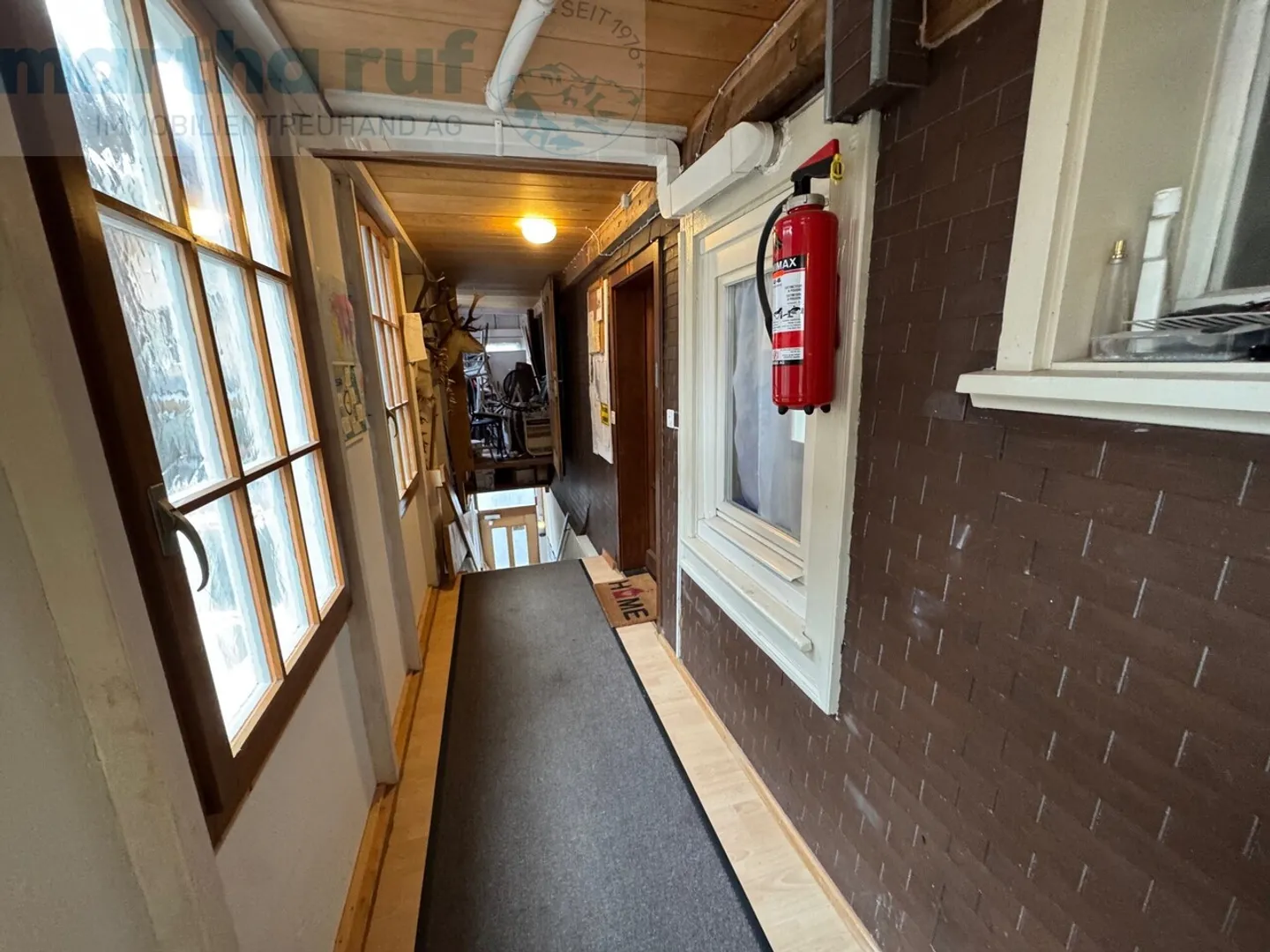 Casa plurifamiliare con 5 unità e vista montagna - Foto 3 di 7