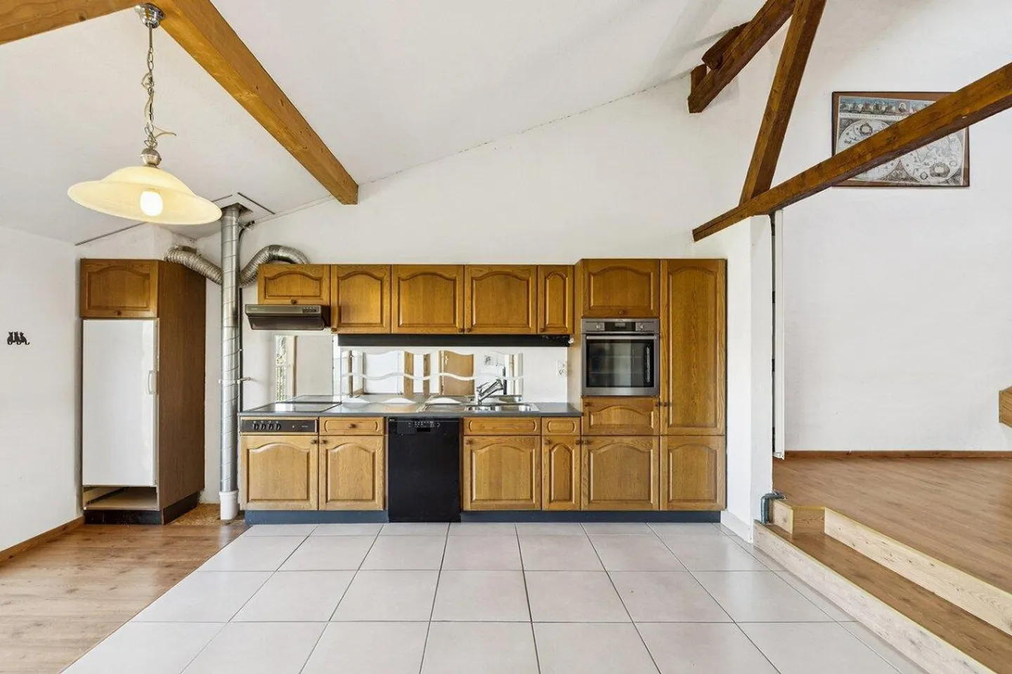 Casa multigenerazionale con fascino storico a Pratteln - Foto 9 di 13