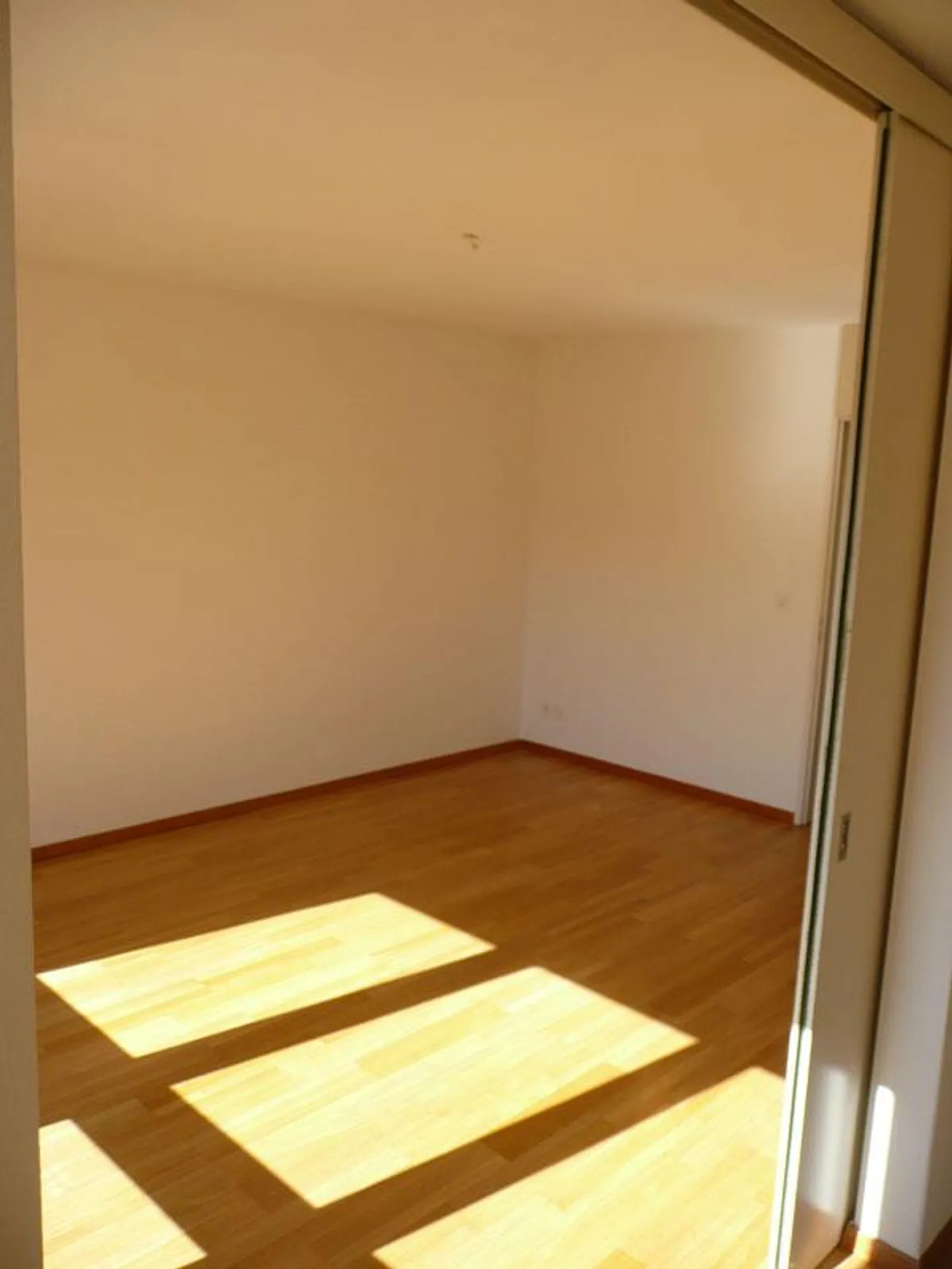 Apartment for rent - Photo 6 of 10