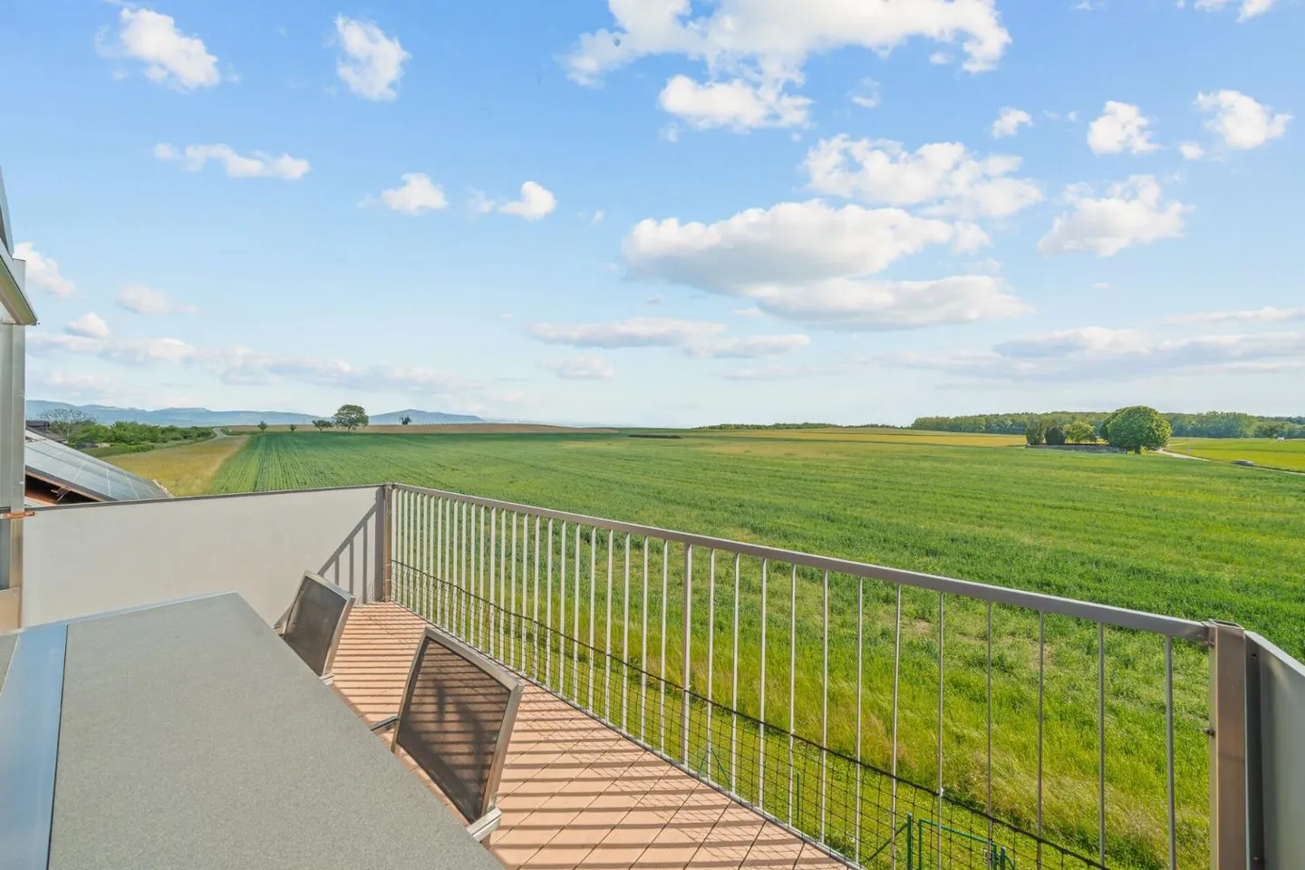 Wunderschöne MINERGIE-Penthouse mit 5,5 Zimmern 3 Minuten von Nyon - Foto 8 von 9