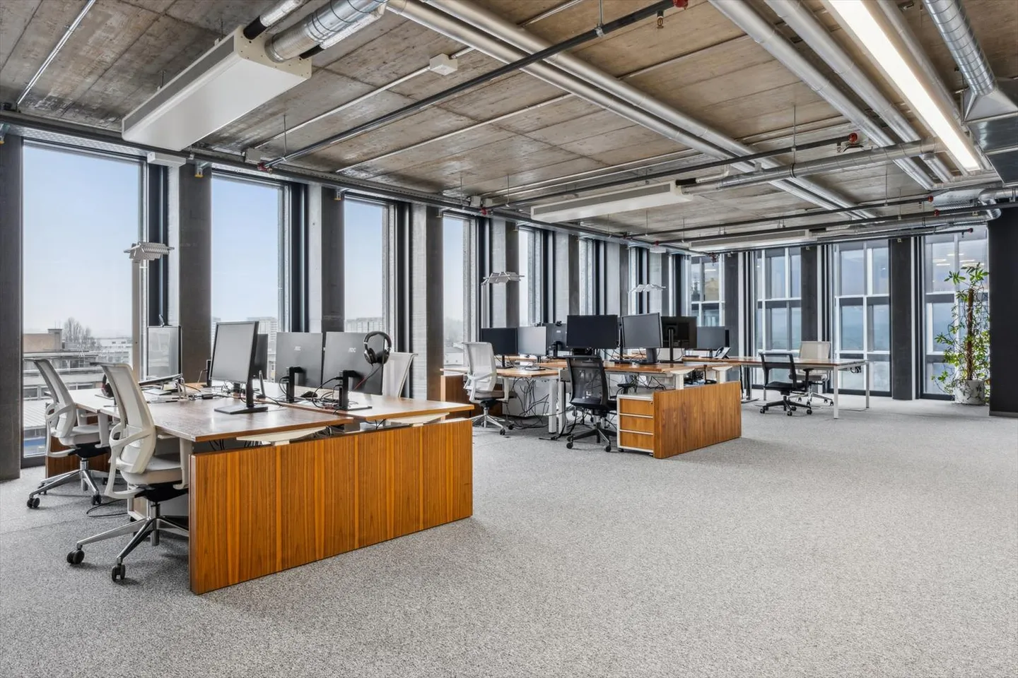 Ufficio di Eccellenza al 7° Piano a Pont-Rouge, Ginevra - Foto 2 di 14